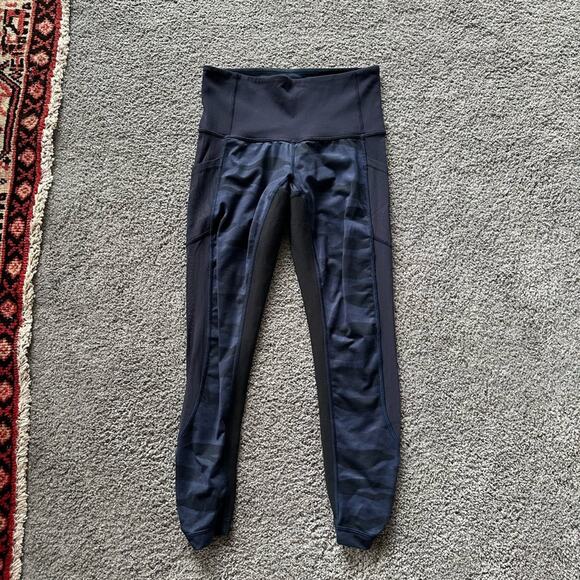 Lululemon Seek the Heat Crop Leggings - Picture 1 of 9
